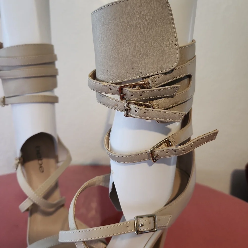 Bebe beige high heels size 6 - Picture 5 of 16